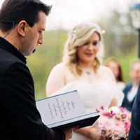 Zauberer als Trauredner auf einer Hochzeit in Essen